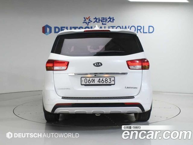 Kia Canival 2017 — photo 4