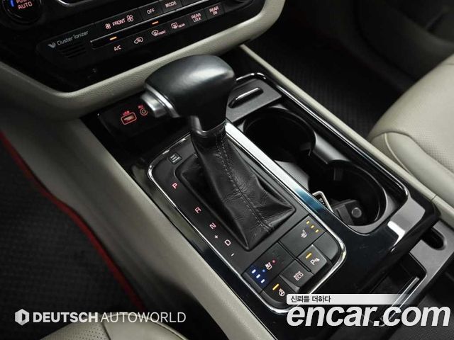 Kia Canival 2017 — photo 9