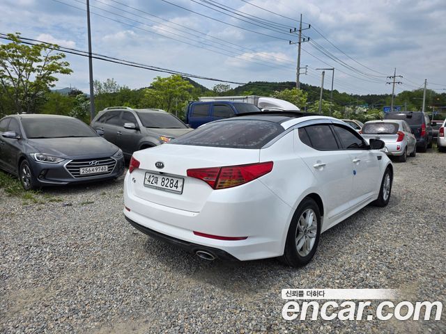 Kia K5 2011 — photo 5