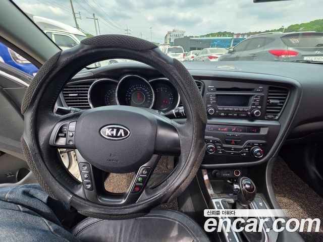 Kia K5 2011 — photo 14