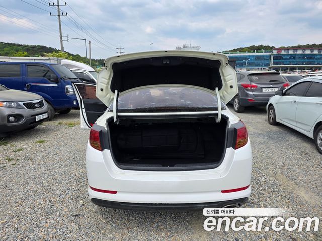 Kia K5 2011 — photo 17