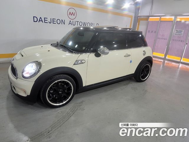 Mini Cooper 2009 — photo 2