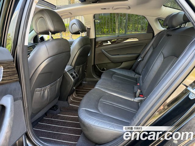 Hyundai Sonata 2016 — photo 11