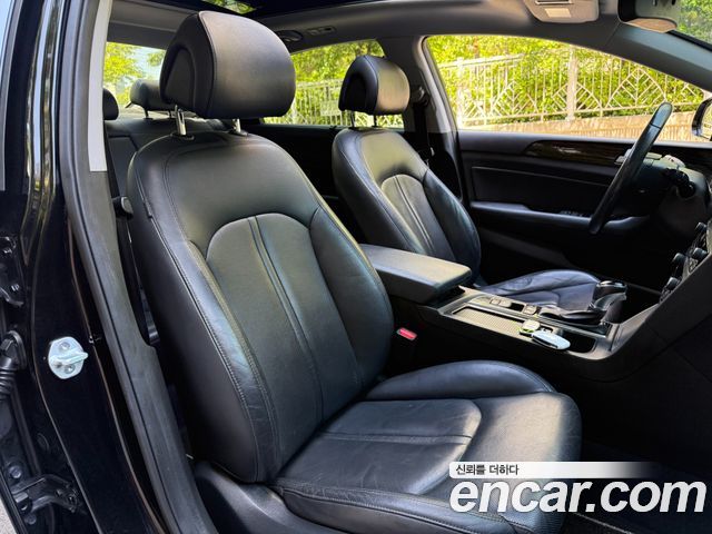 Hyundai Sonata 2016 — photo 12