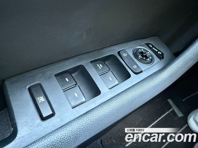 Hyundai Sonata 2016 — photo 19