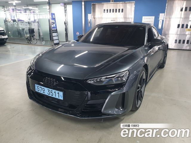 Audi RS e-tron GT 2022 — photo 3