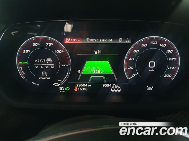 Audi RS e-tron GT 2022 — photo 8