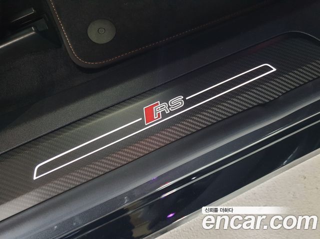 Audi RS e-tron GT 2022 — photo 20