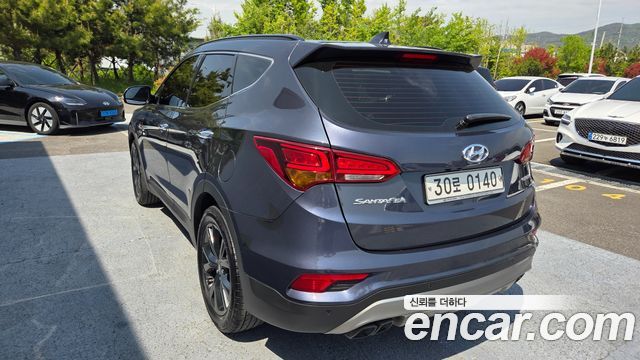 Hyundai Santafe 2017 — photo 2