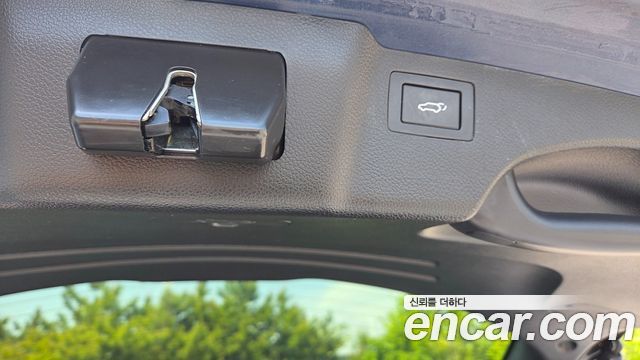 Hyundai Santafe 2017 — photo 11