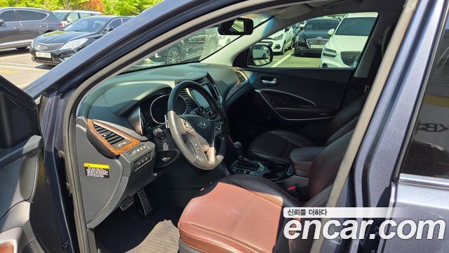 Hyundai Santafe 2017 — photo 14