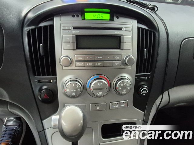 Hyundai Starex 2014 — photo 9