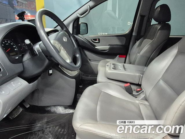 Hyundai Starex 2014 — photo 13