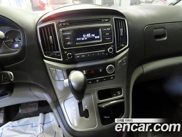 Hyundai Starex 2018 — photo 9