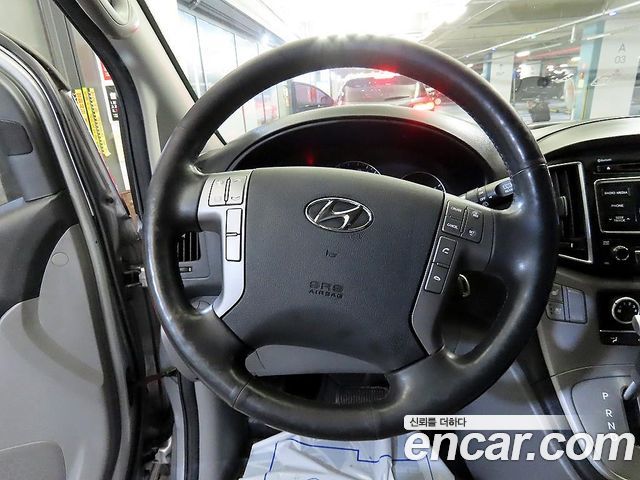 Hyundai Starex 2018 — photo 14