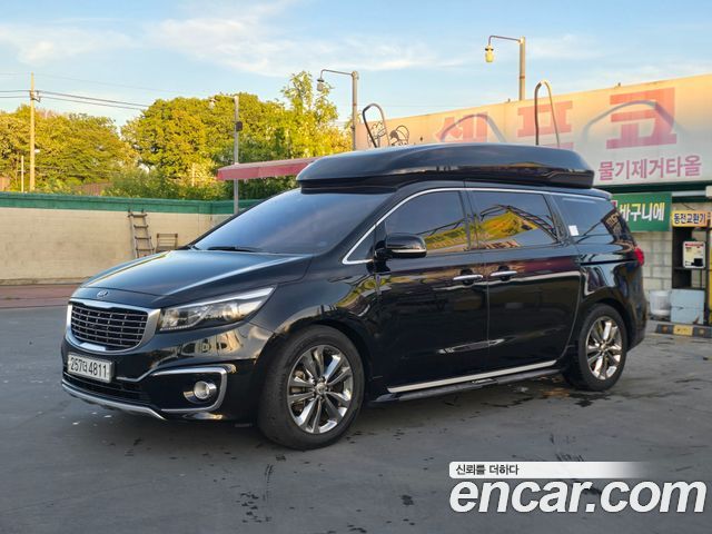 Kia Canival 2016 — photo 1