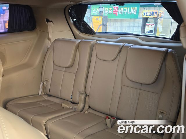 Kia Canival 2016 — photo 8