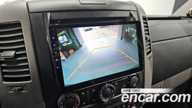 Mercedes-Benz Sprinter 2017 — photo 20
