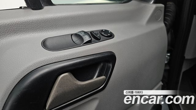 Mercedes-Benz Sprinter 2017 — photo 21