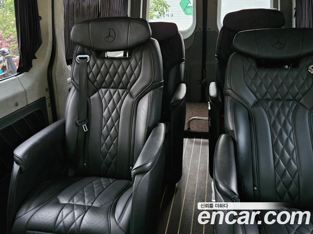 Mercedes-Benz Sprinter 2017 — photo 25