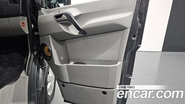 Mercedes-Benz Sprinter 2017 — photo 15