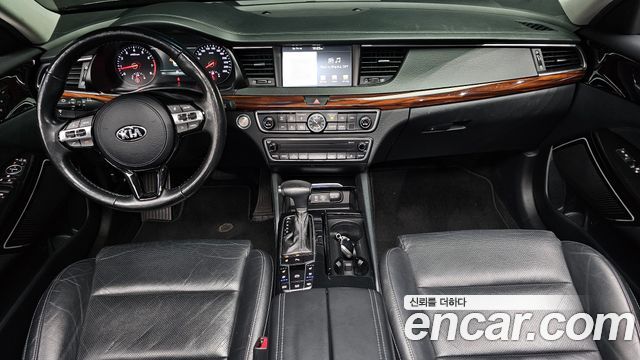 Kia K7 2017 — photo 10