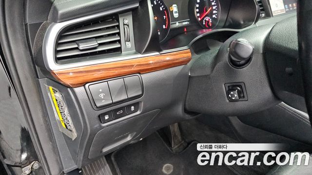 Kia K7 2017 — photo 23