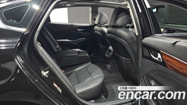 Kia K7 2017 — photo 16