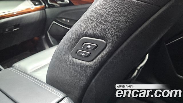 Kia K7 2017 — photo 27