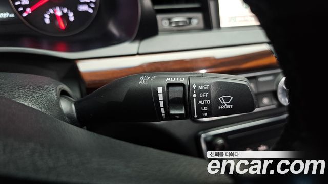 Kia K7 2017 — photo 30