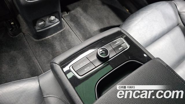 Kia K7 2017 — photo 32