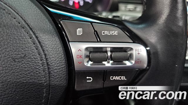 Kia K7 2017 — photo 33