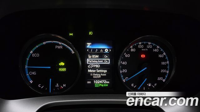 Toyota RAV4 2018 — photo 11