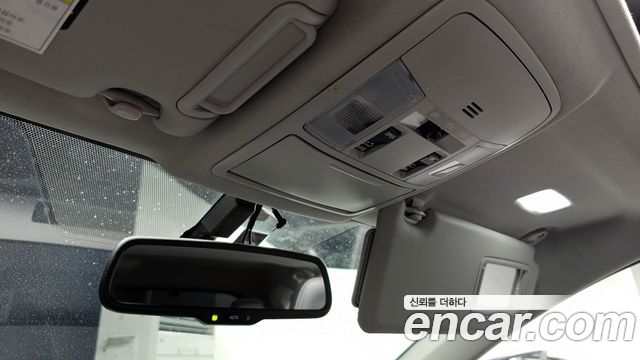 Toyota RAV4 2018 — photo 23