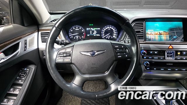 Genesis G80 2019 — photo 12