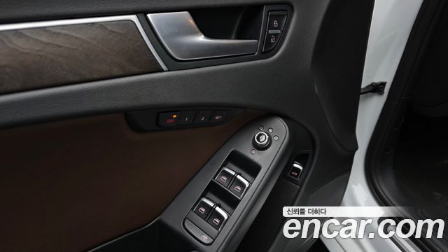 Audi A4 2016 — photo 16