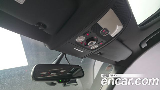 Audi A4 2016 — photo 19