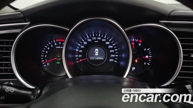 Kia K5 2015 — photo 8