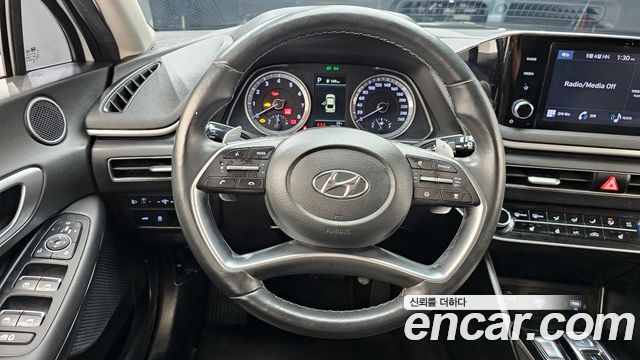 Hyundai Sonata 2022 — photo 20