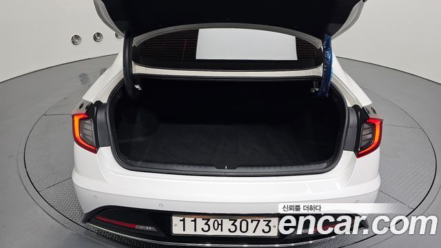 Hyundai Sonata 2022 — photo 26