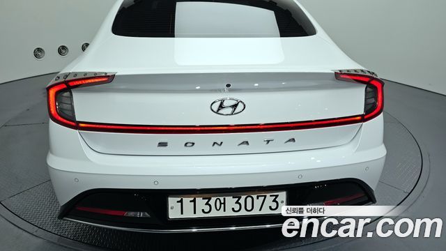 Hyundai Sonata 2022 — photo 30