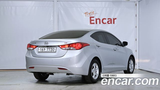 Hyundai AVANTE 2013 — photo 2