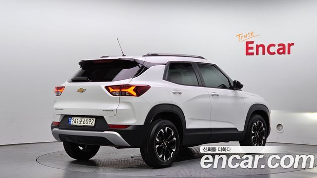 Chevrolet Korea Trailblazer 2022 — photo 2