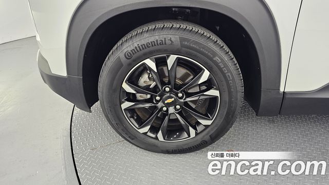 Chevrolet Korea Trailblazer 2022 — photo 5