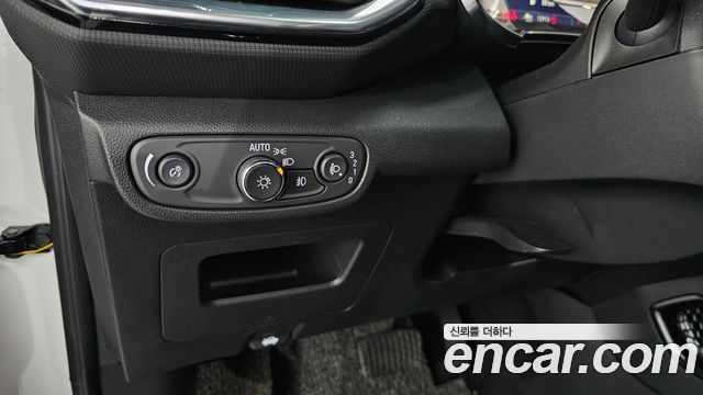 Chevrolet Korea Trailblazer 2022 — photo 24