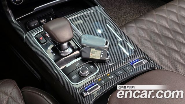 Kia Stinger 2023 — photo 9