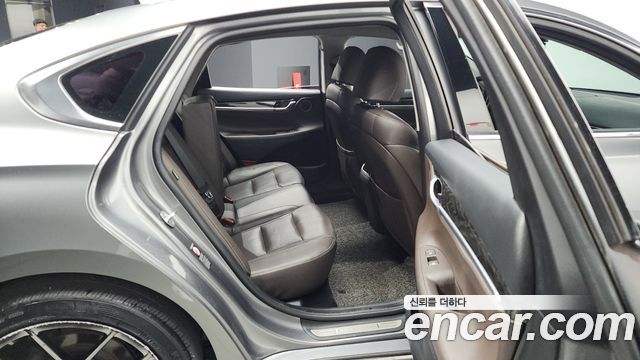 Hyundai Grandeur 2018 — photo 11