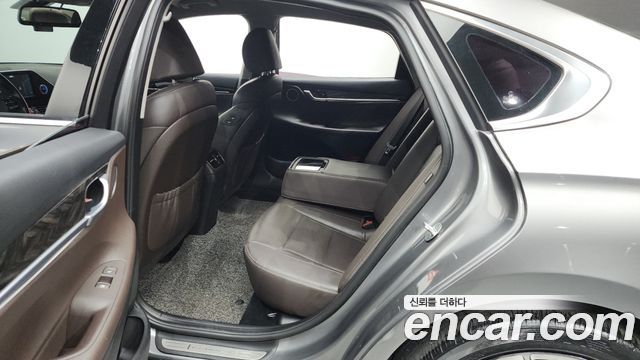 Hyundai Grandeur 2018 — photo 12