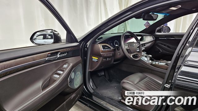 Genesis G90 2019 — photo 10