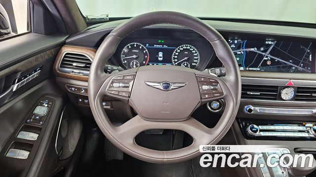 Genesis G90 2019 — photo 13
